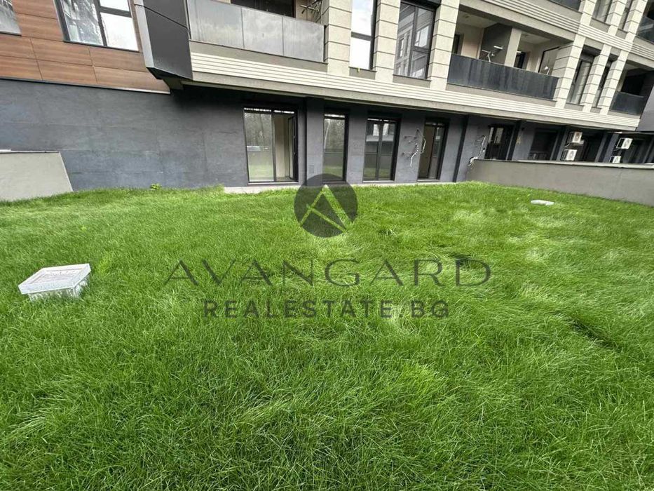 Продава се Тристаен апартамент в Пловдив, Център - 190 кв.м за 971 €/кв.м - Снимка #9