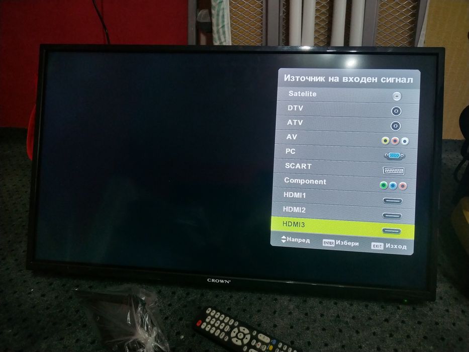 Телевизор Crown 32"