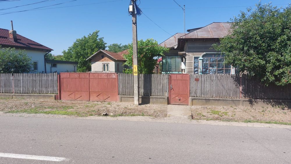Casa vânzare la 20 km de Ploiești