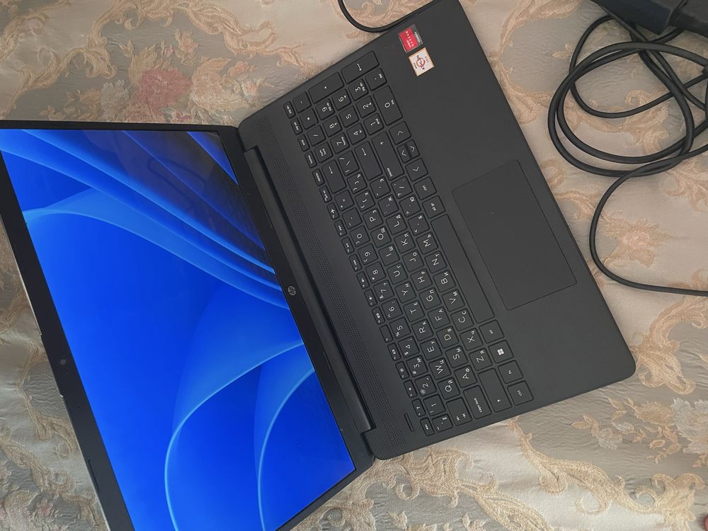 Продам свой ноутбук HP Laptop 155-eq1xxx