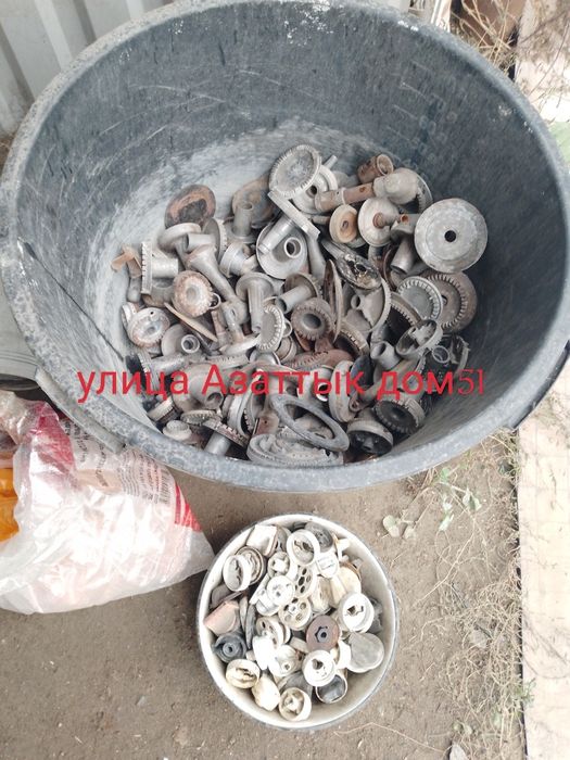 Улица Азаттык дом51   Продам горелки , ручки , запчасти для газплиты.