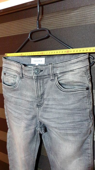 Blugi originali C&A Barbati elastici Model Nou nr 33 34 35