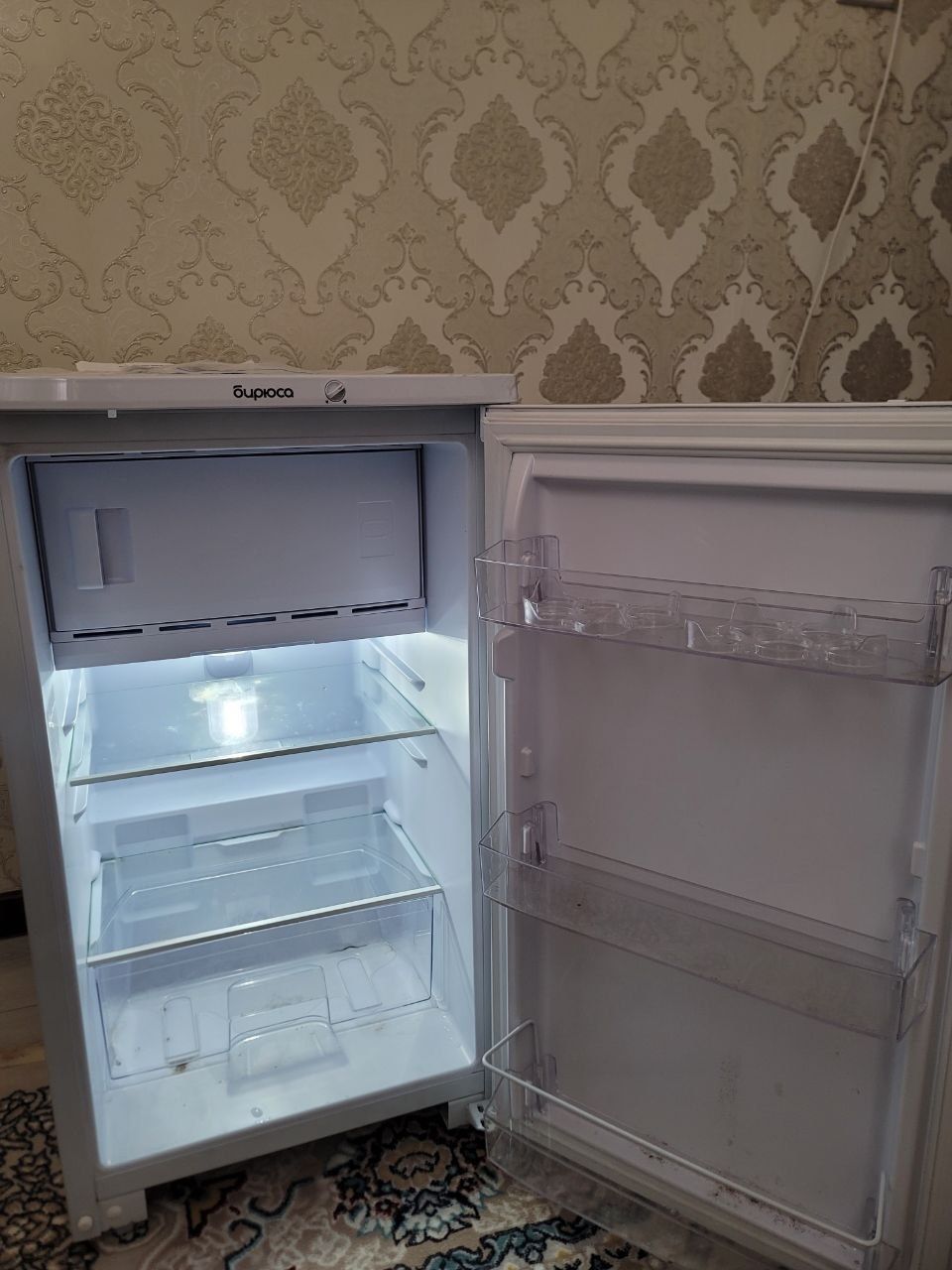 Продаётся холодильник бирюса