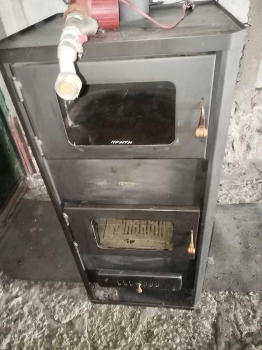 Печка Прити с водна риза и помпа Grundfos