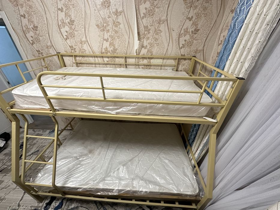 Продам двухъярусную кровать