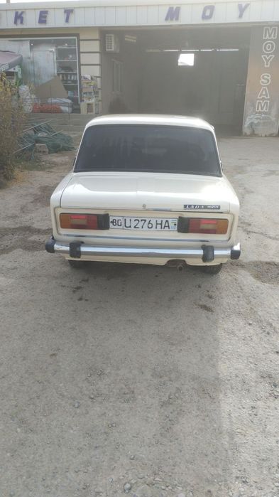 Mashina zoʻr xolada