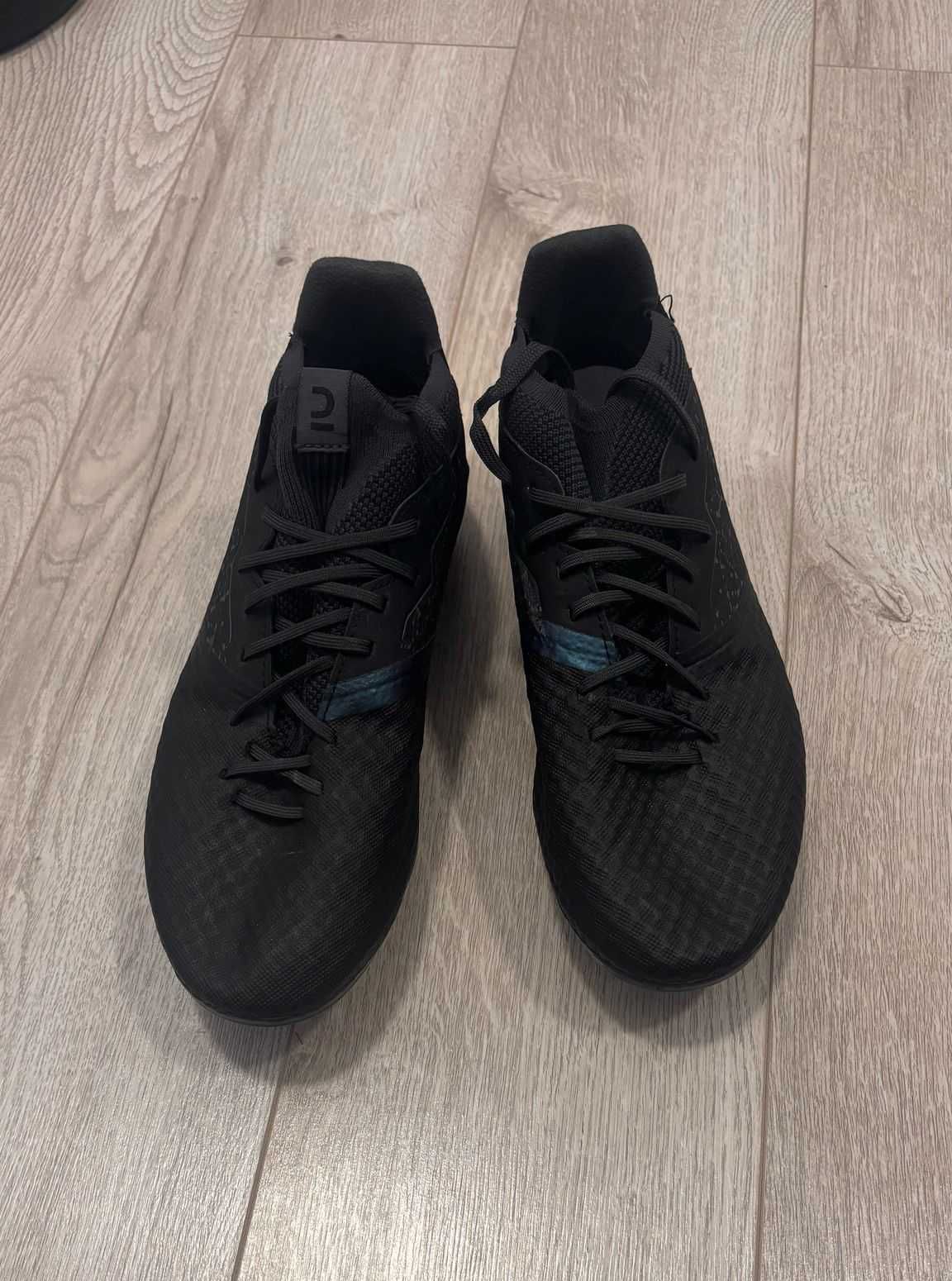 Ghete Fotbal VIRALTO III 3D AIR MESH SG Bărbați - marime 41