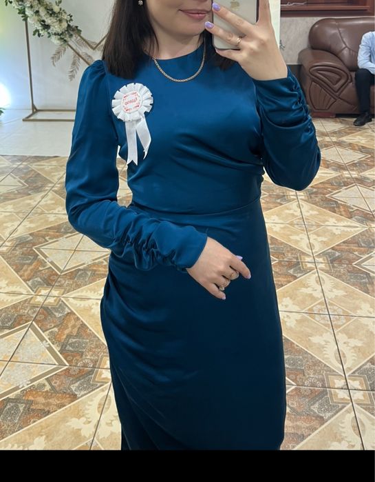 Продам платье одевала один раз