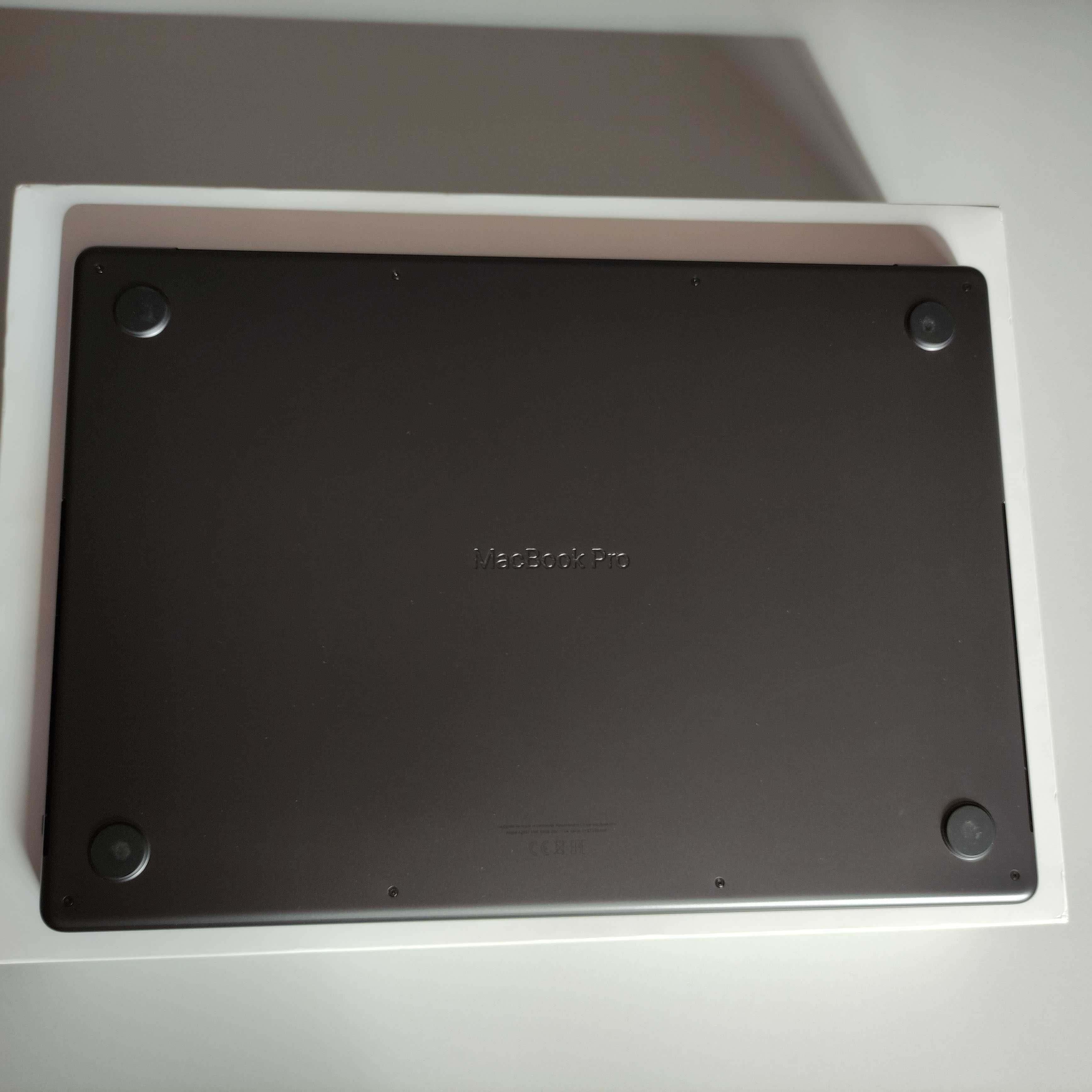 MacBook Pro 2023 | M3 Pro | 36GB | 1TB | 100% Батерия