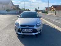 Ford Focus Vând/schimb Ford focus 1lt 125cp