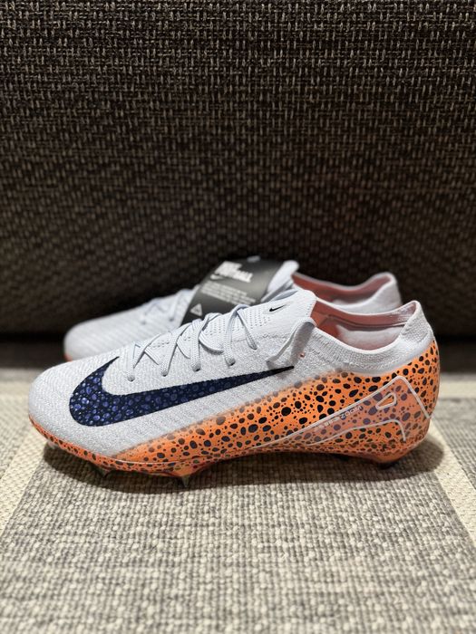 Ghete fotbal Nike Mercurial marimea 43