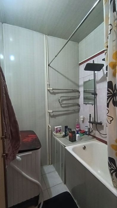 Юнусабад 11 квартал 1/2/4 (38²) продаётся квартира