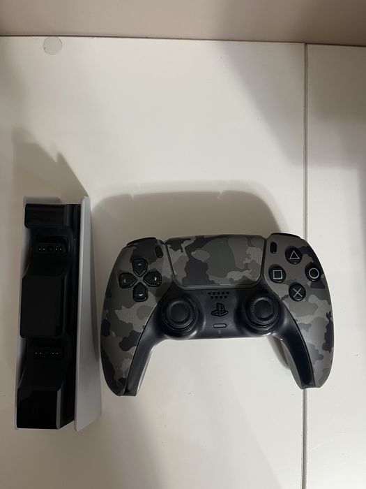 Джойстик за Plystation 5 + Докинг за джойстици