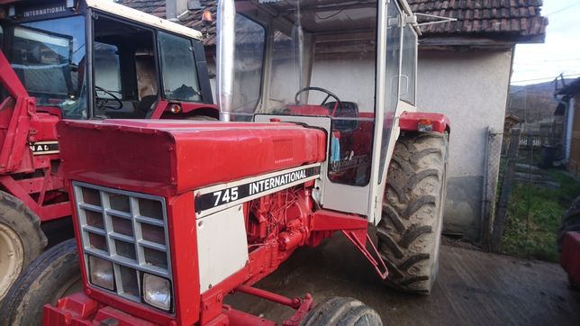 Tractor Case International ihc 745