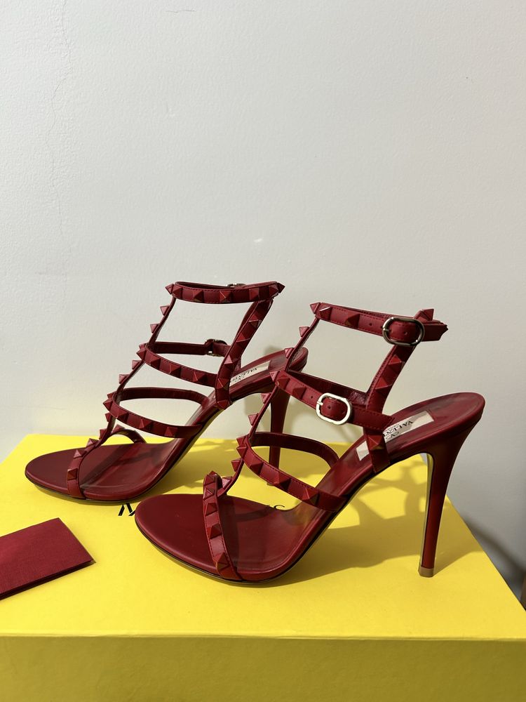 Sandale rare Valentino Garavani