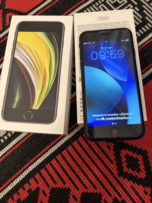 2020 Se iPhone ce black