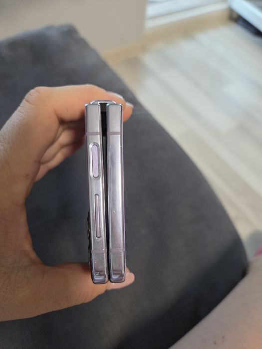 Samsung galaxy z flip 4