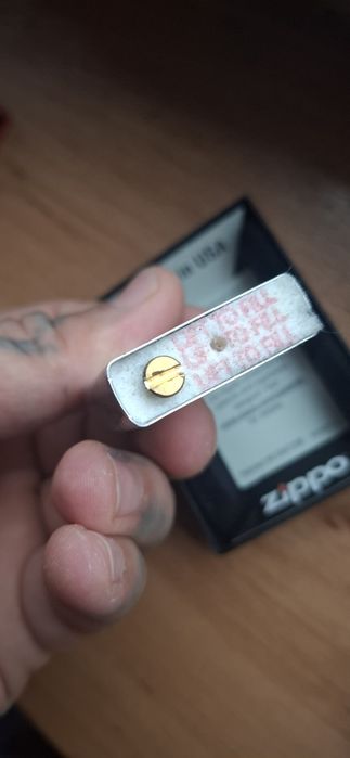 Bricheta zippo noua