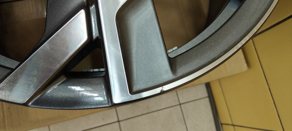 Vand Jante Skoda Karoq R19