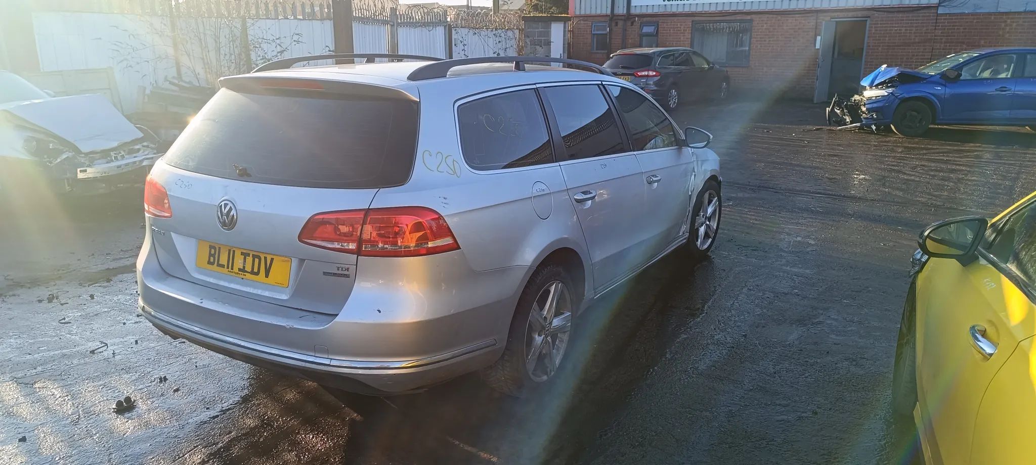 Dezmembrari / Dezmembrez Volkswagen Passat B7 2.0 CFFB cutie NFU culoare LA7W