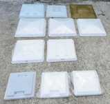 Capace pentru trape de 40 si 50, cu deschidere cu manere, import