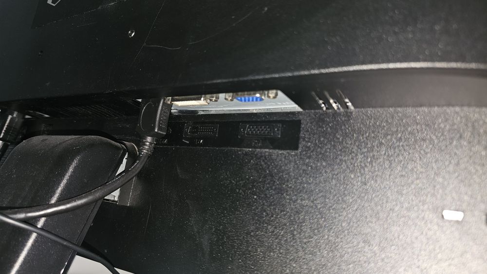 Монитор для компьютера 23"