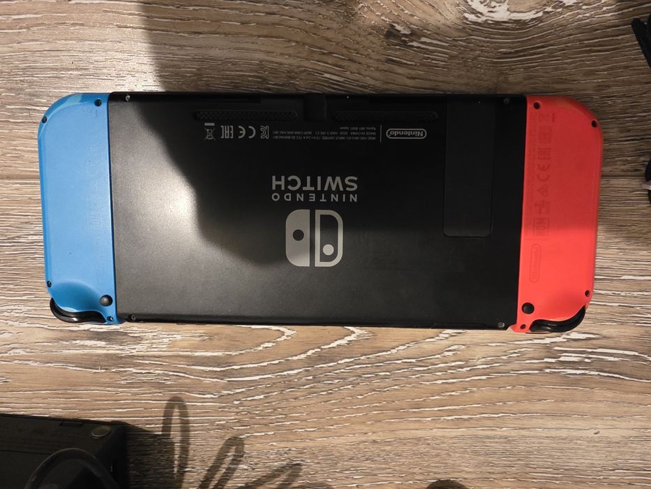 Nintendo Switch V2 full box