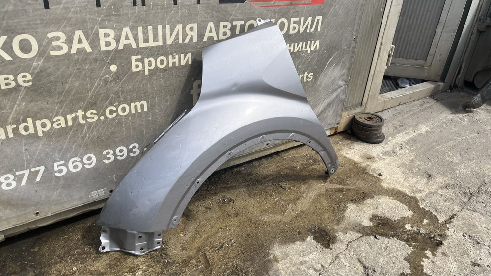 3 броя ляв и 1 брой калник Toyota CHR