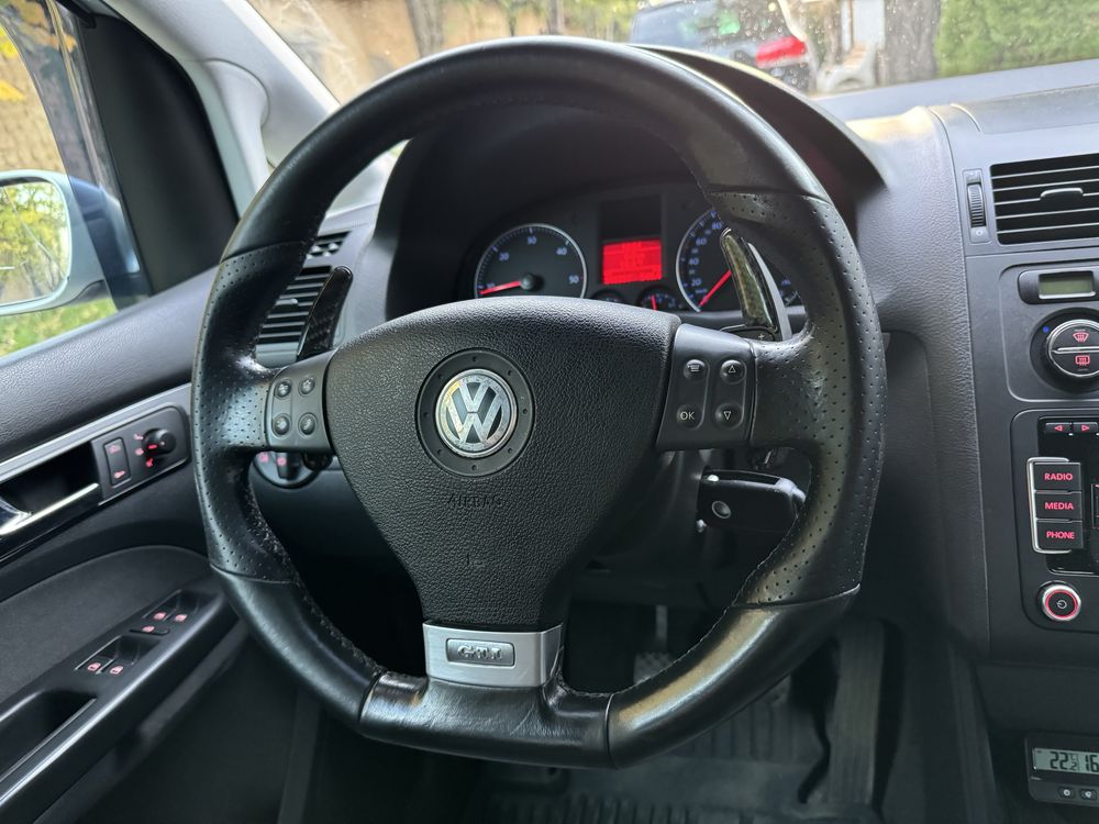 Оригинален скосен GTI мулти волан с пера за Vw