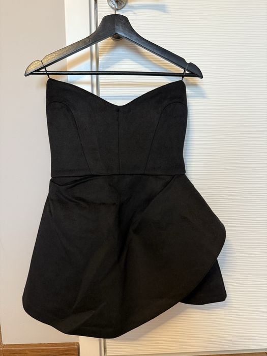 Черна рокля Zara
