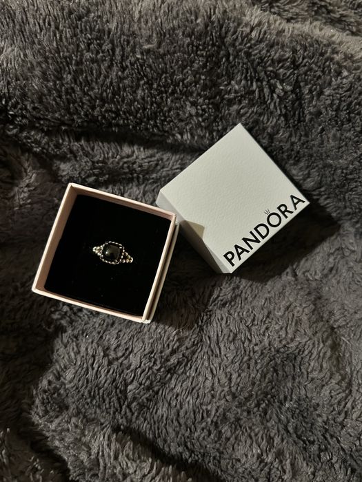 Пръстен пандора