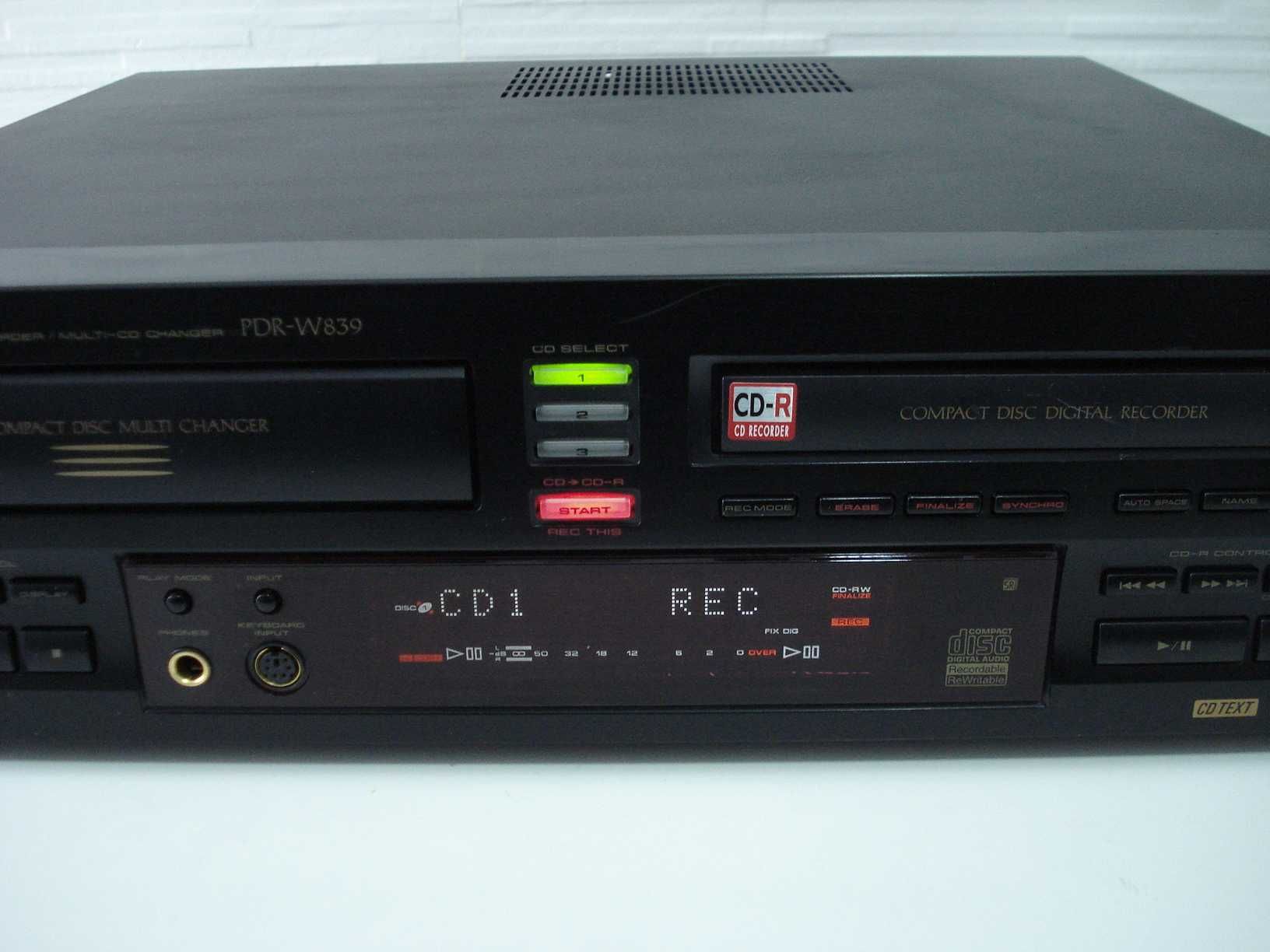 Dublu CD Recorder PIONEER PDR-W839