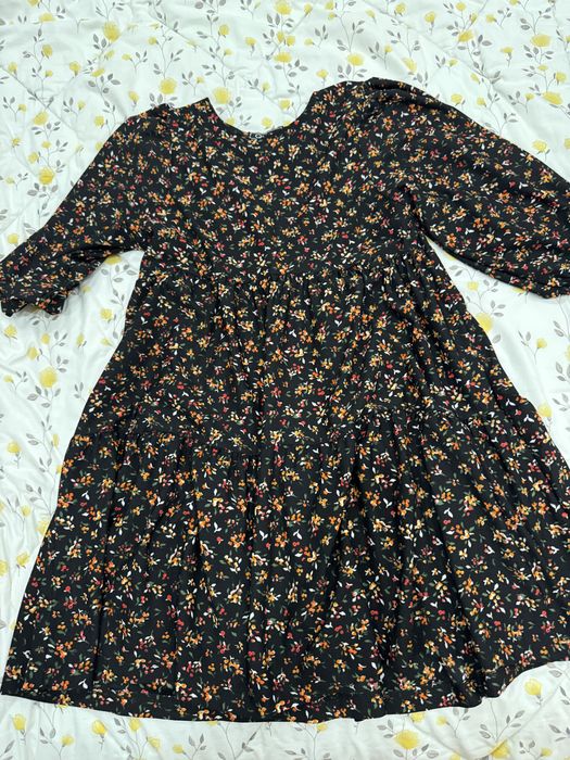 Продам платье короткое за 5000 т