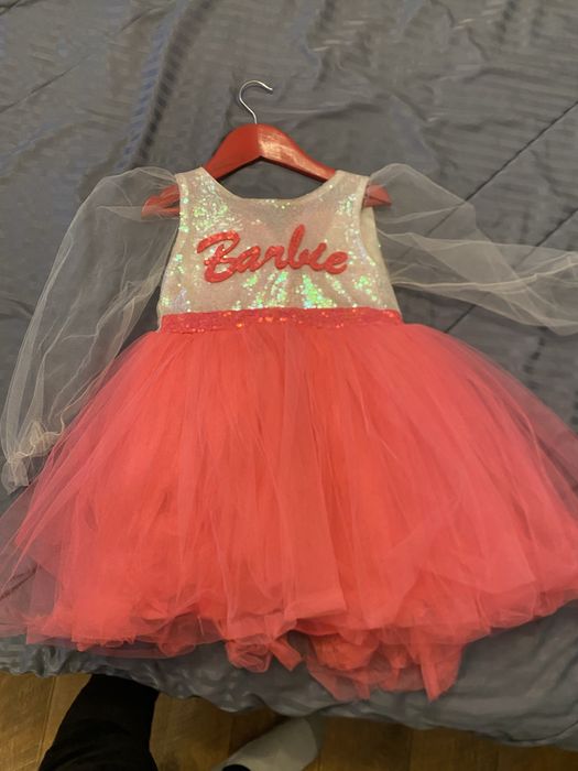 Продам платье для девочки