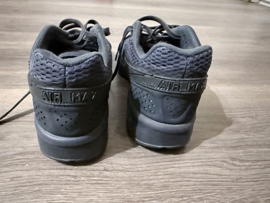 Продавам маратонки Nike