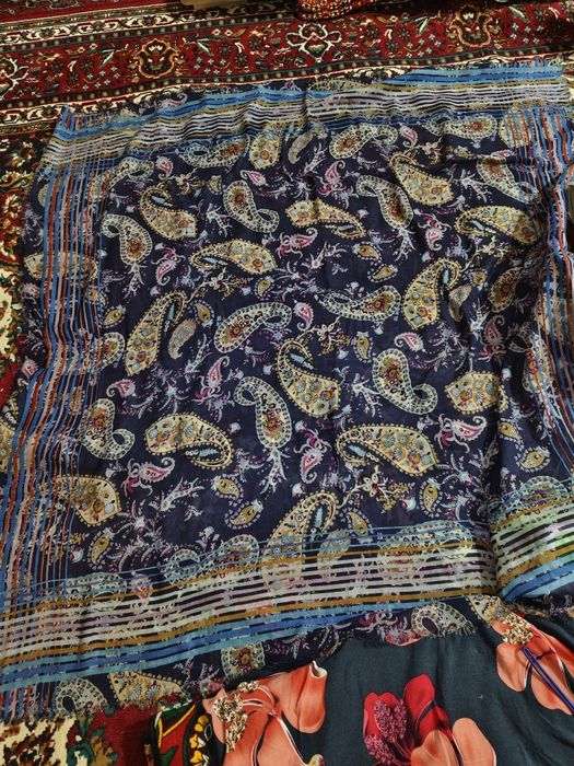 Продается платок