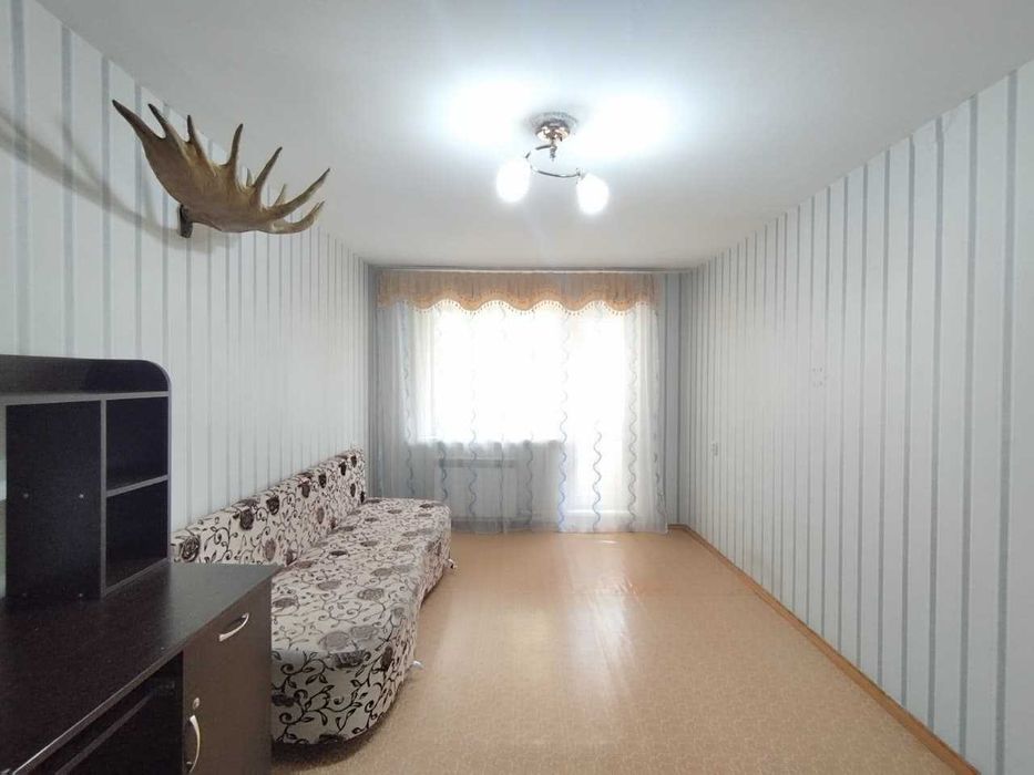 Продается 2 ком квартира, 2/5 этаж, 6 микр-он, напротив пр Металлургов