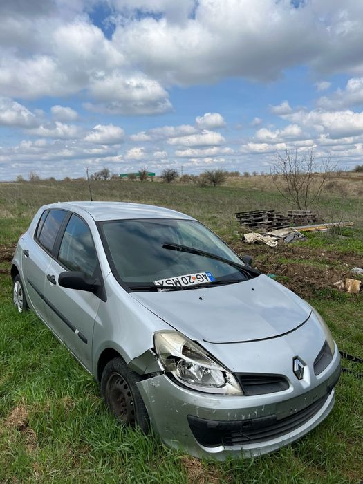 Piese clio 3 bara fata capota /trager/far