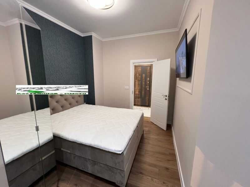 Дава се под наем Двустаен апартамент в Пловдив, Христо Смирненски - 69 кв.м за 700 € - Снимка #2