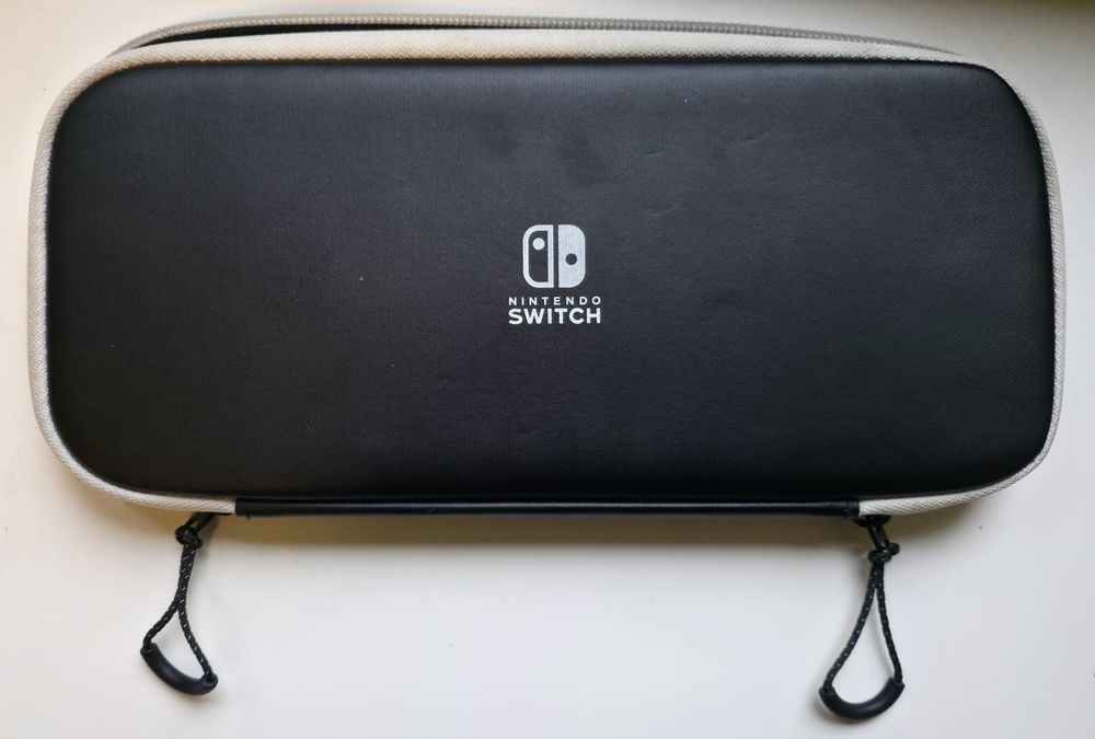 Nintendo Switch Oled + Accessorii
