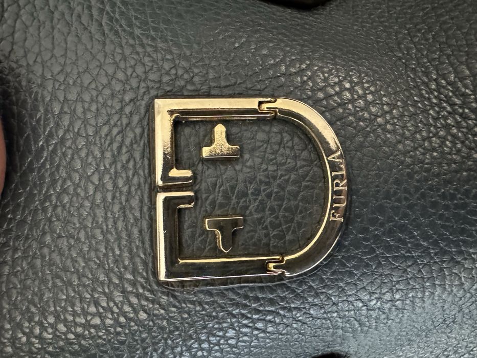 Дамска чанта оригинална FURLA