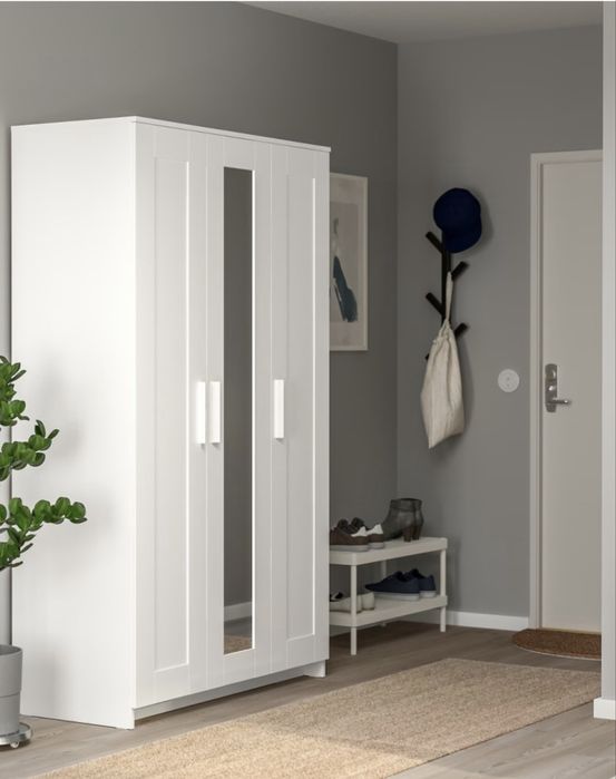 Шкаф ikea бремнэс.