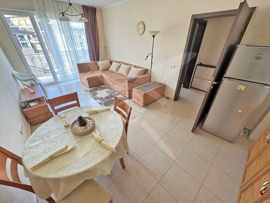 Продава се Двустаен апартамент в к.к. Слънчев бряг - 64 кв.м за 1313 €/кв.м - Снимка #1