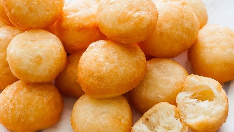 Баурсаки, булочки, самса, шелпек