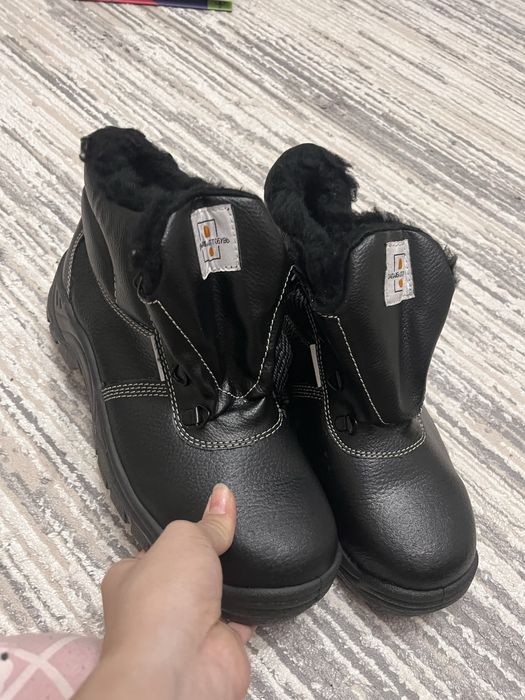 Спецобувь зимний Продается! Новый