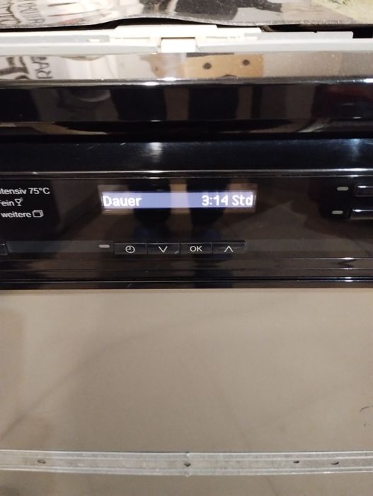 Съдомиялна MIELE Auto Open black edition