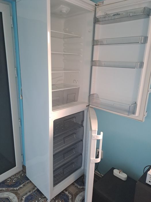 Combină frigorifică Arctic,congelator 4sertare!