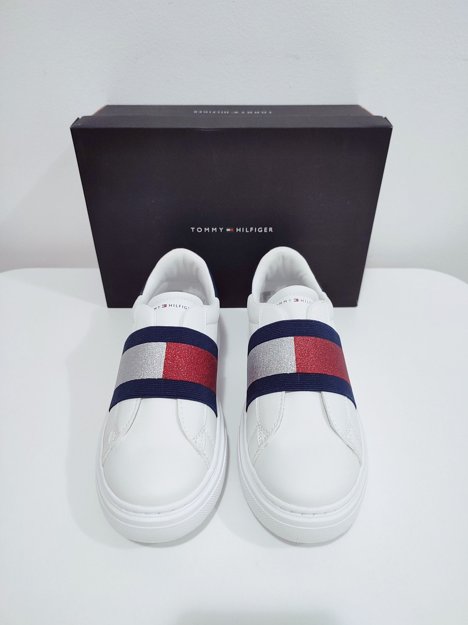 Adidași Tommy Hilfiger