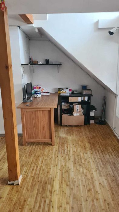 Spatiu de inchiriat pretabil activitati birou