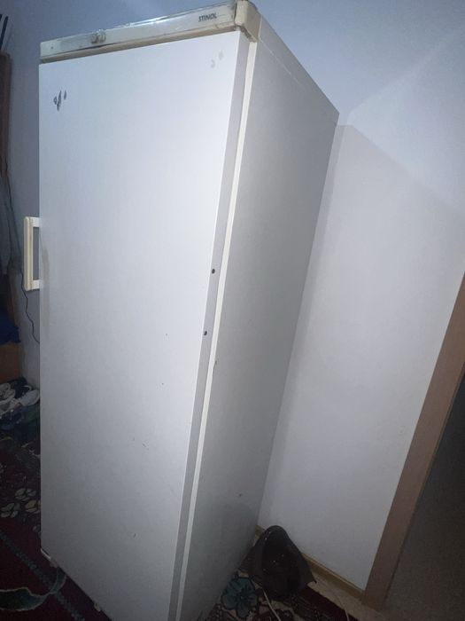 Продам холодильник в рабочем состоянии старый но надежный!!